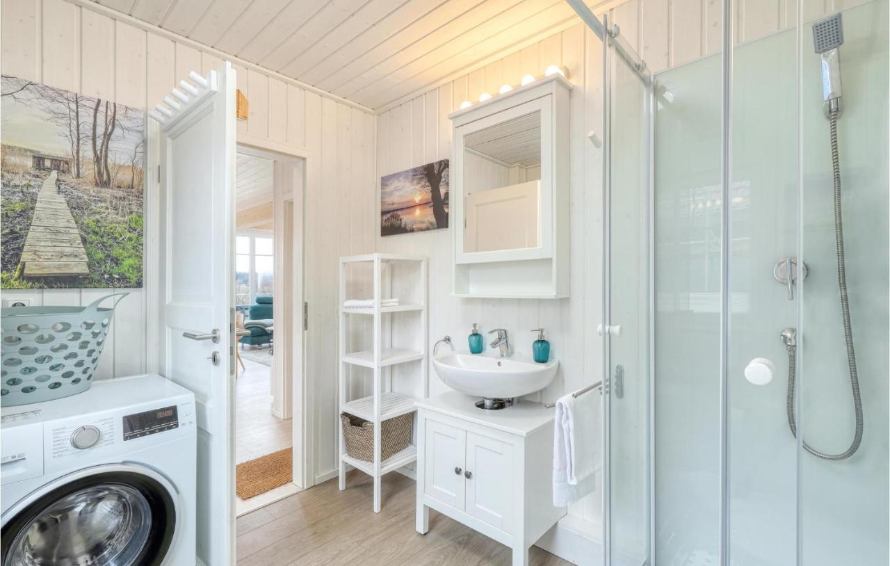 Nice home in Zerpenschleuse with 2 Bedrooms, WiFi&Sauna Exterior foto